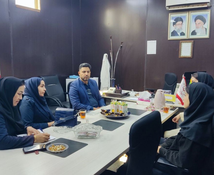 برگزاری جلسه تبادل نظر با دانشجویان اینترنشیپ جهت رفع نواقص و مشکلات در محیط بالین